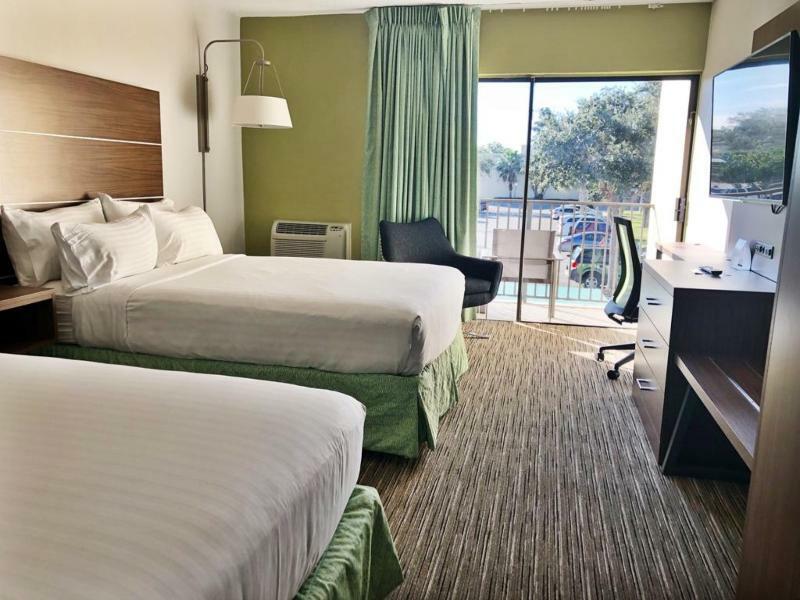 Holiday Inn Express Boca Raton - West By Ihg Bagian luar foto