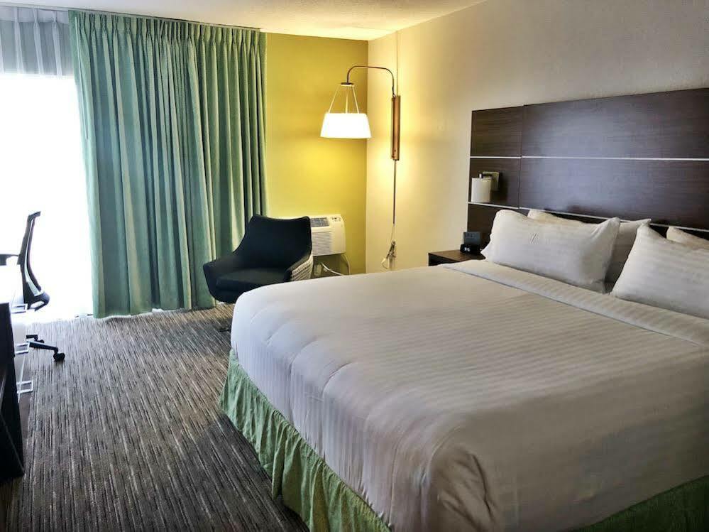 Holiday Inn Express Boca Raton - West By Ihg Bagian luar foto